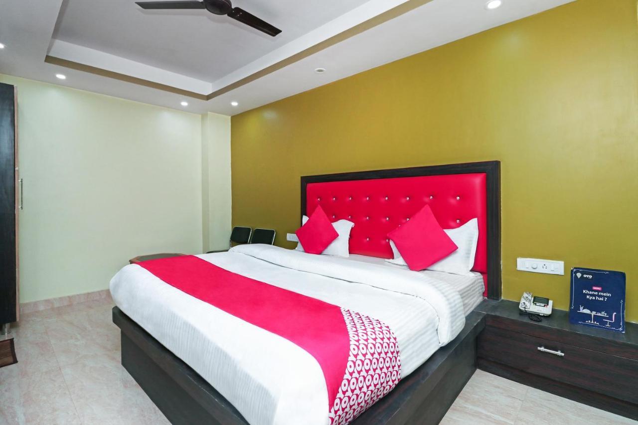 Oyo 15169 Hotel Rk Inn Λάκναου Εξωτερικό φωτογραφία