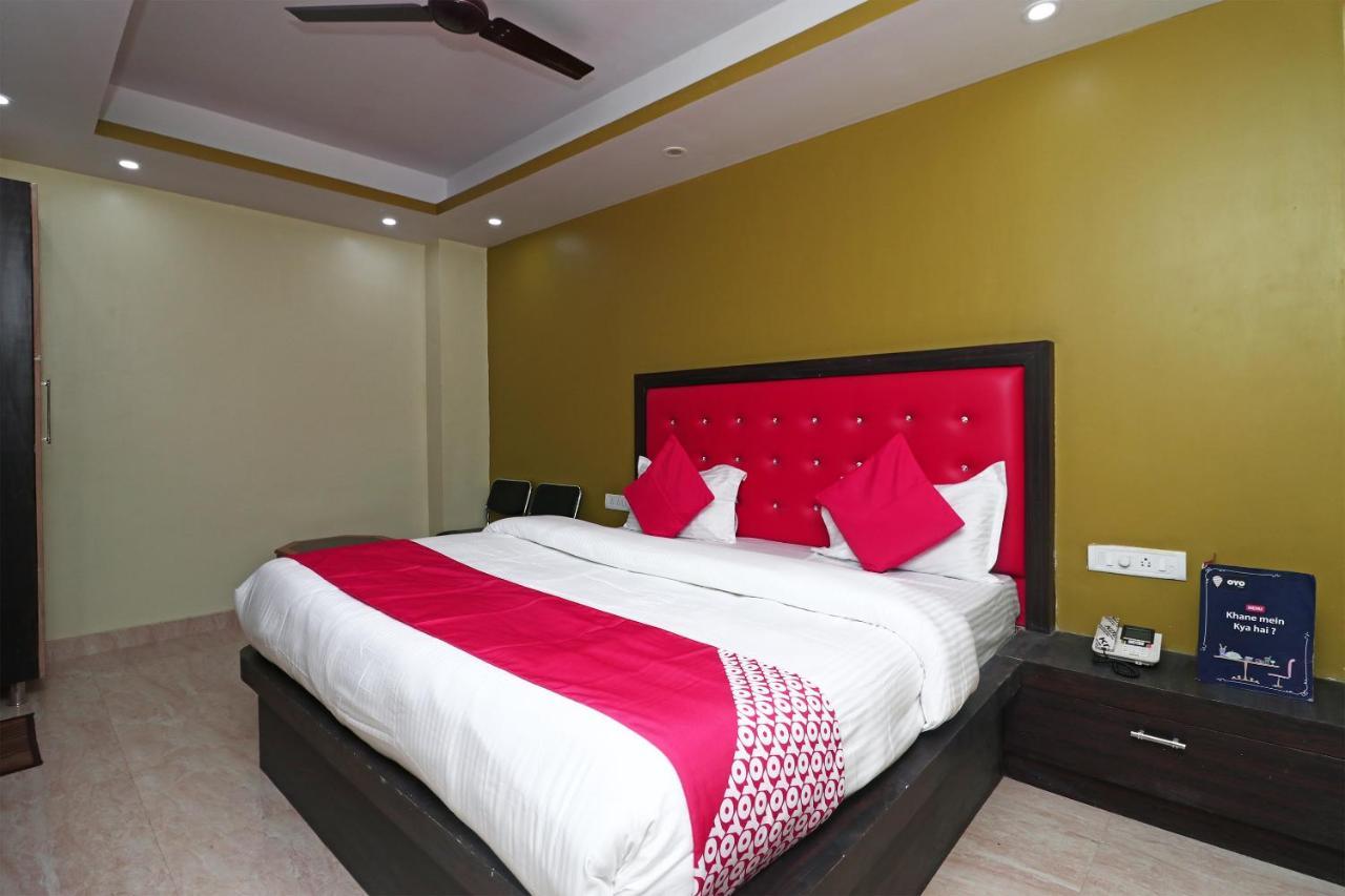 Oyo 15169 Hotel Rk Inn Λάκναου Εξωτερικό φωτογραφία