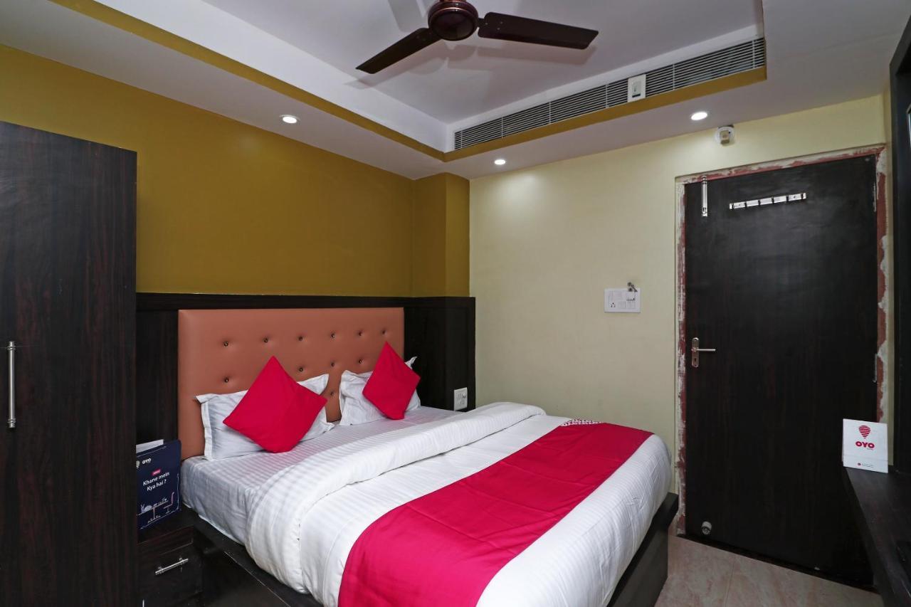 Oyo 15169 Hotel Rk Inn Λάκναου Εξωτερικό φωτογραφία