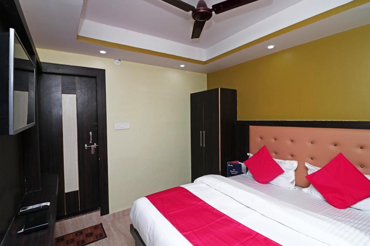 Oyo 15169 Hotel Rk Inn Λάκναου Εξωτερικό φωτογραφία